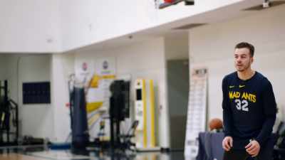Gabe's just, he's a great kid
that works extremely hard. - Destination NBA: A G League Odyssey