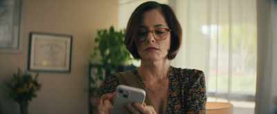 Gail, something has happened. - Thelma
