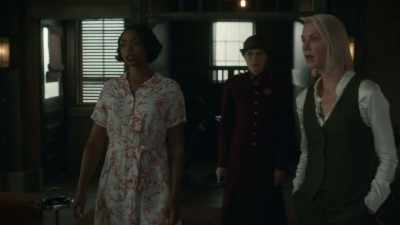 - Gals, this is Steven Reid. He - Frankie Drake Mysteries
