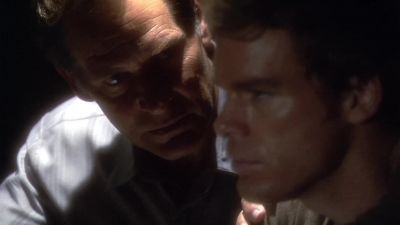 Galt's right.
He's selling you out. - Dexter
