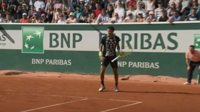 Game, set and match, Auger-Aliassime. - Break Point