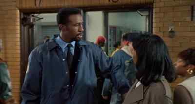 - Game's over. Miss!
- What do you think you're doing? - Above the Rim