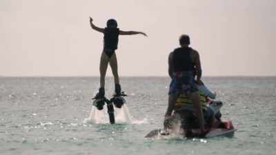 Garrett: You got this.
Go, go! Yes! - FBoy Island