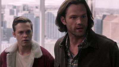 - Garth.
- Hey. - Supernatural