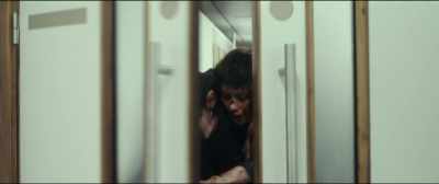 -[gasping]
-Doctor! | need a doctor! - The Courier