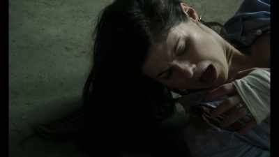 - [gasping]
- Rowan, get up! - Anne Rice's Mayfair Witches