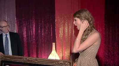 -[gasps]
-[all clapping and cheering] - Taylor Swift vs Scooter Braun: Bad Blood
