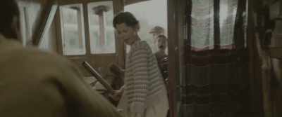 - (GASPS)
- (CHILDREN SCREAM) - The Railway Children Return