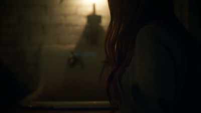 - (GASPS)
- (DOOR THUDDING) - No Escape Room