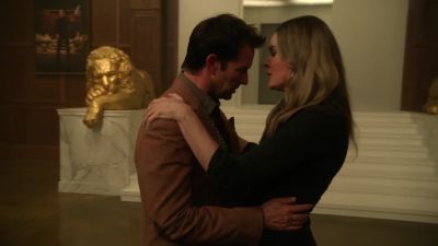 ( gasps )
Flynn! - The Librarians