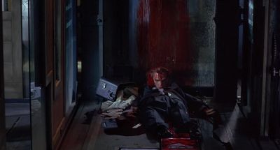 Gasps Is that half the lawyer - Thir13en Ghosts