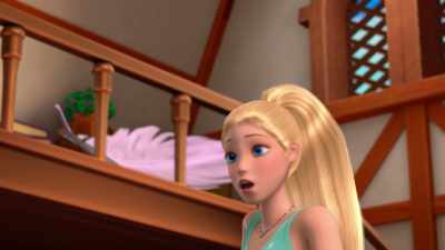 [gasps] Look, that feather.
It's from Peggy. - Barbie: A Touch of Magic