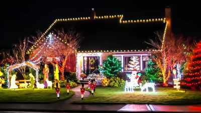 [gasps] - A Family Matters Christmas
