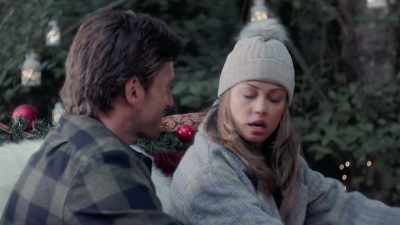 [gasps] - Christmas Unleashed