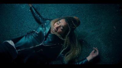 [gasps] - The Umbrella Academy