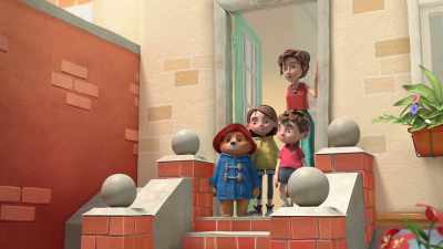-[gasps]
-Swingball! - The Adventures of Paddington