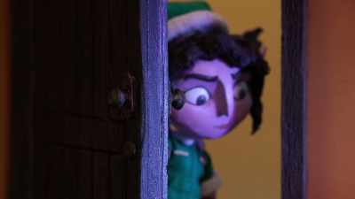 (gasps)
Ugh, they took everything. - Santa Inc.