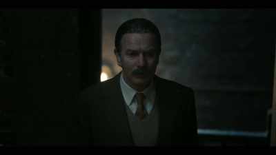 Gather all your belongings. - A Gentleman in Moscow