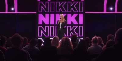Gave away so many comes, - Nikki Glaser: Bangin'