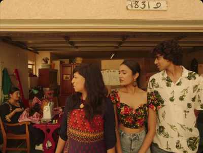 Gave her heart palpitations
when she saw the bill. - Four Samosas