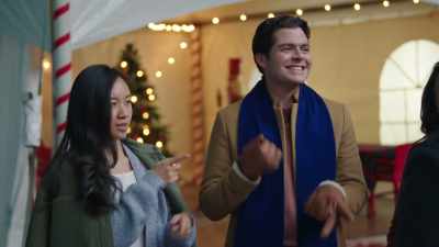 Gay. Straight. Single. Single? - The Christmas Setup