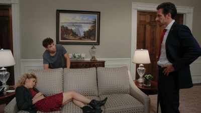 [GAYLE SOBS] - Tyler Perry's The Oval