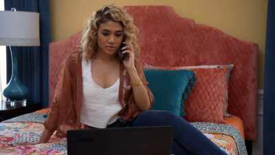 Gayle, while we're waiting
for that to go through, - Tyler Perry's The Oval
