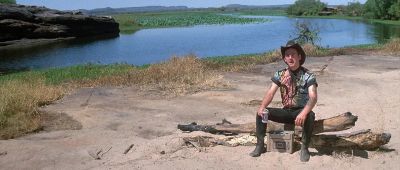 G'day Want a cold one - Crocodile Dundee II