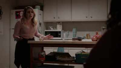 Gee, officer, we're sorry, - Good Girls