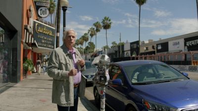 - Gene Cousineau?
- Holy shit, you got here fast. - Barry