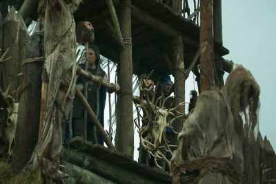General Aulus is here
to speak with Queen Antedia. - Britannia