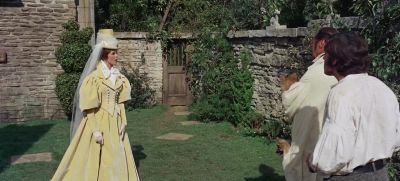 General Bellowes He certainly does - Doctor Dolittle