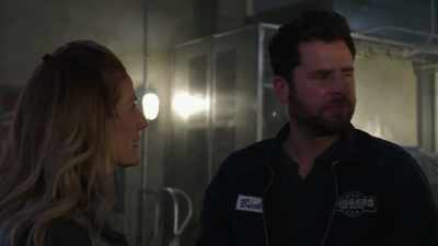 .generally around his knees, - Psych 3: This Is Gus
