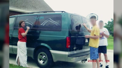 [gentle music plays] - Shiny Happy People: Duggar Family Secrets