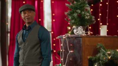 (gentle music) - All Saints Christmas