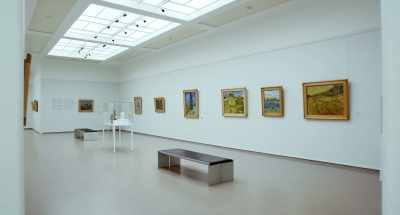 (gentle music) - Van Gogh: Of Wheat Fields and Clouded Skies