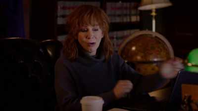 [gentle upbeat music] - Reba McEntire's The Hammer