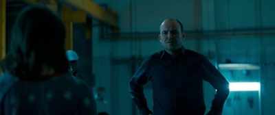 Gentlemen, everything under control?
Only, the hostage has got the gun. - iBoy