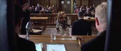 Gentlemen, his leg. - Men of Honor