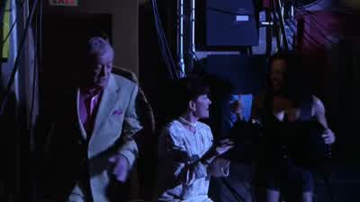 Gentlemen, you can't go in... - Miss Congeniality