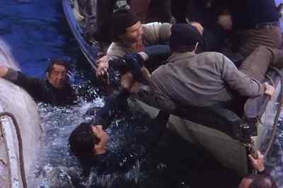 Gently.
Hoist it aboard. - All the Brothers Were Valiant