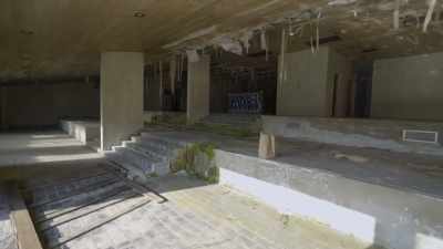 [Geoff]
You're struck
by the sheer extent - Mysteries of the Abandoned