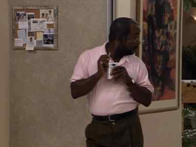 - Geoffrey, will you get it?
- On my day off? Y ou'd really let me? - The Fresh Prince of Bel-Air