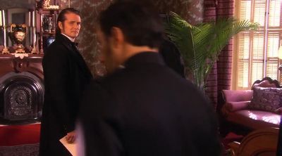 George, fetch the lanterns, please. - Murdoch Mysteries