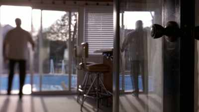 George goes outside and
finds her in the pool. - Casey Anthony: An American Murder Mystery