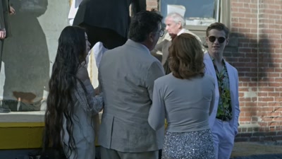 -George Lee.
-Lee? Well, I think I heard you. - The Collective