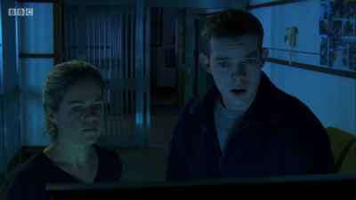 George, we need to go. - Being Human