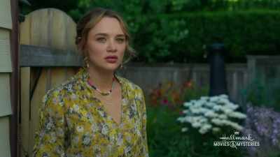 George took out $10,000
that night - Nikki & Nora: Sister Sleuths