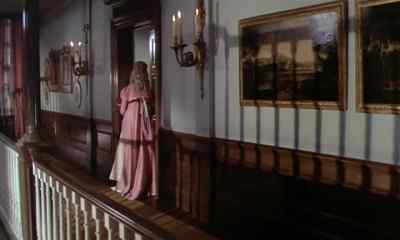 GEORGIE: Sara! - The Amazing Mr  Blunden