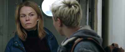 - Get her a cabin.
- Benjamin! - Hacker
